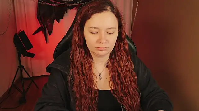 carolina elf online show from November 6, 2025, 6:17 am