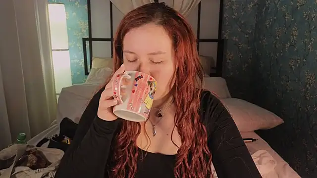 carolina elf online show from October 18, 2025, 5:31 am