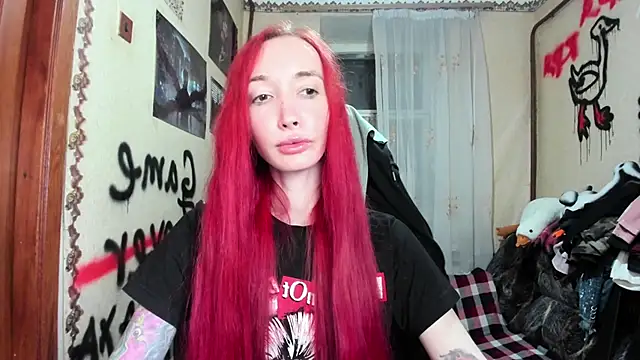 Snapshot of Roxy_Silver chatting on January 7, 2026, 2:44 pm Roxy Silver online show from January 7, 2026, 2:44 pm