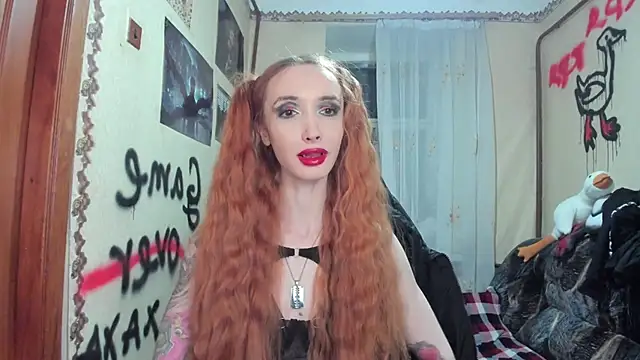 Roxy Silver online show from February 23, 2025, 9:05 pm