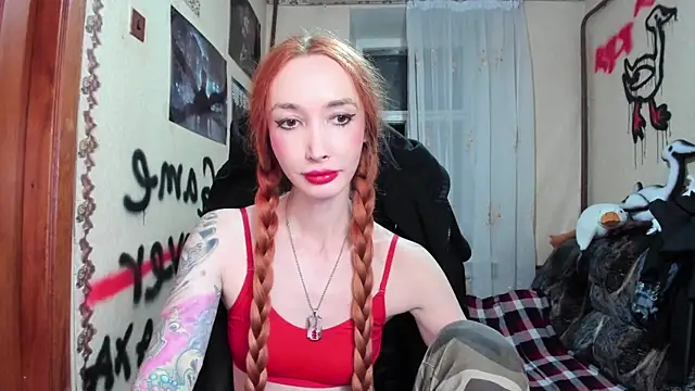 Roxy Silver online show from September 16, 2025, 8:54 pm