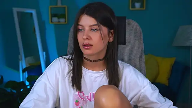 NicoleMun online show from February 4, 2025, 3:36 pm