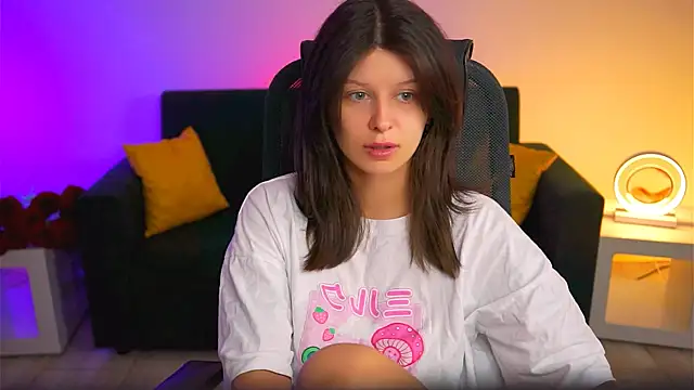 NicoleMun online show from February 9, 2025, 5:08 am