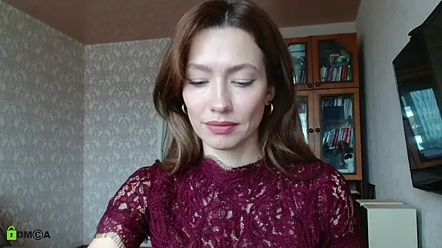 alicia spicy online show from September 15, 2025, 5:19 am