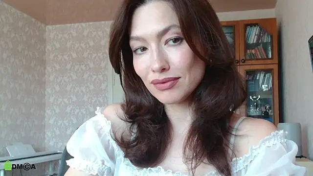 alicia spicy online show from June 18, 2026, 1:38 pm