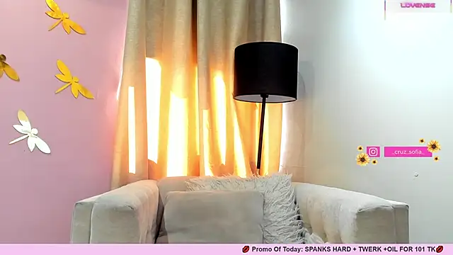  AlejaCruz  online show from March 13, 2025, 7:28 pm