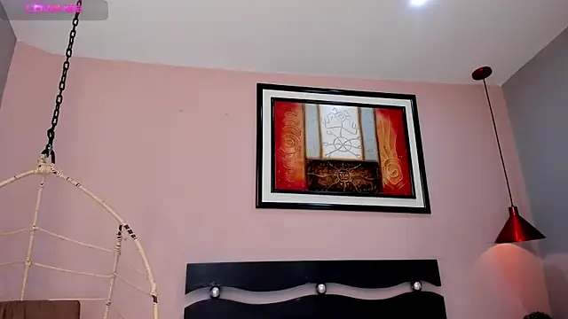  AlejaCruz  online show from November 30, 2025, 5:47 pm