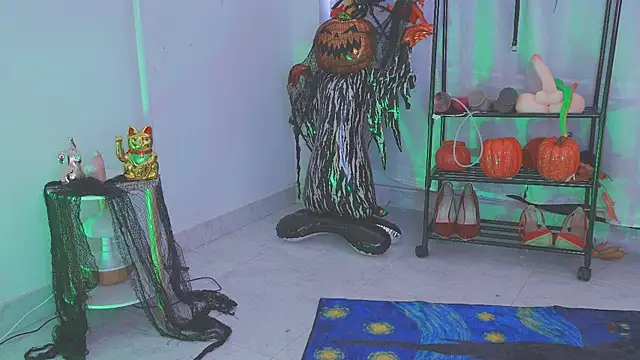 Samanta cutee online show from September 21, 2025, 2:11 pm