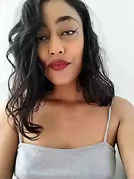 cleopatra-phaedra online show from December 29, 2024, 1:49 pm