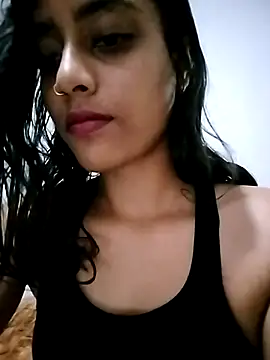 cleopatra-phaedra online show from March 1, 2025, 8:21 pm