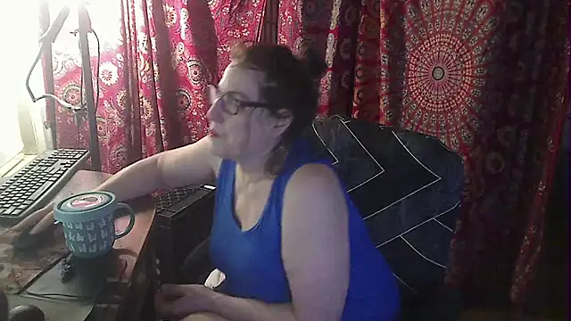 Snapshot of Ireallysquirt chatting on February 1, 2026, 11:36 pm Ireallysquirt online show from February 1, 2026, 11:36 pm