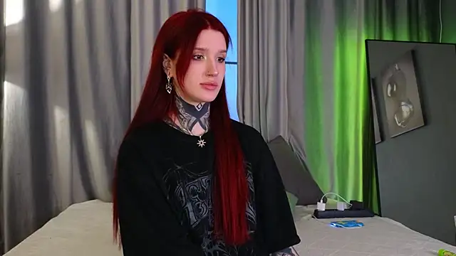 SophieInkk online show from March 30, 2026, 2:35 am