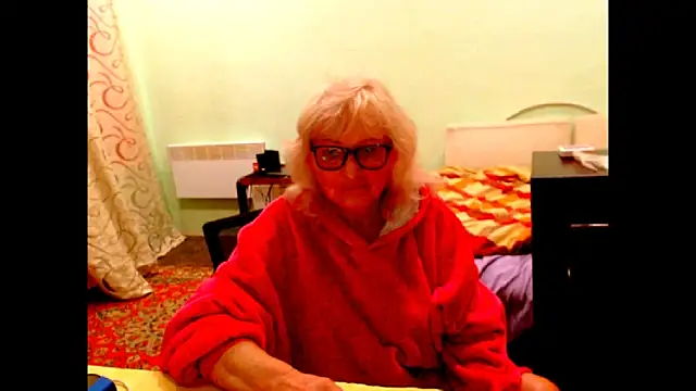 Natali7634 online show from May 25, 2026, 6:50 pm