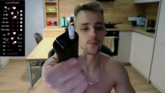 Larstar01 online show from February 8, 2025, 11:45 pm