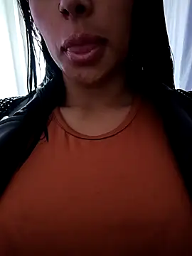 tiffani  love online show from March 8, 2026, 4:43 pm