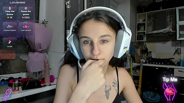  Nika Kik online show from November 29, 2025, 4:51 pm