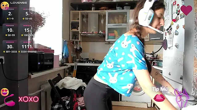  Nika Kik online show from October 31, 2025, 12:13 pm