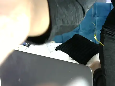 Snapshot of Petite_lexii chatting on October 22, 2025, 12:15 pm Petite lexii online show from October 22, 2025, 12:15 pm