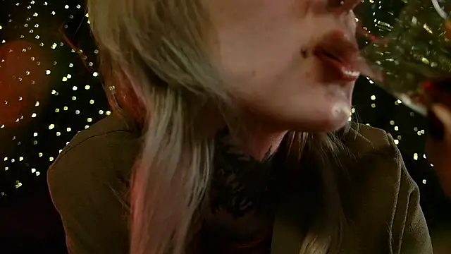 Littlespacemouse online show from March 10, 2026, 10:52 am