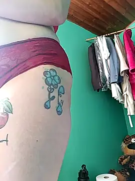 Snapshot of Lilihot_69 chatting on February 4, 2026, 7:53 pm Lilihot 69 online show from February 4, 2026, 7:53 pm