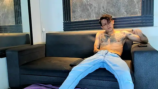 Hottwinkguys online show from October 6, 2025, 12:39 pm