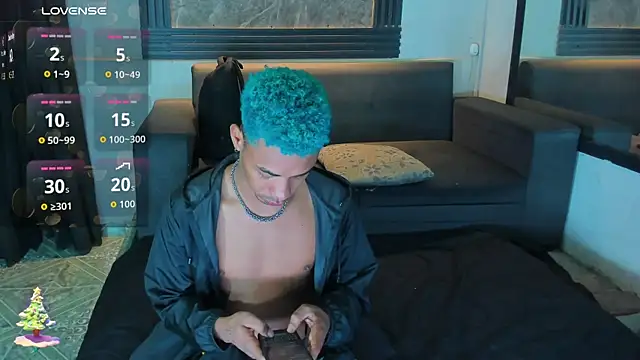 Hottwinkguys online show from December 17, 2025, 4:50 am