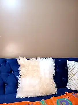 Ayrella02 online show from December 6, 2024, 1:46 am