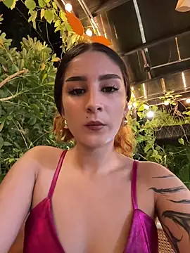 Mon Cherry online show from October 15, 2025, 12:53 am