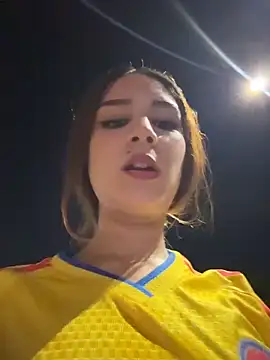 Mon Cherry online show from March 27, 2026, 1:14 am