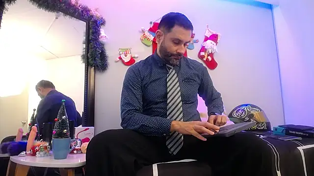 jonasbeards online show from December 2, 2025, 3:36 pm