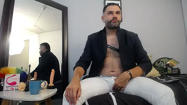 jonasbeards online show from November 8, 2025, 8:12 pm