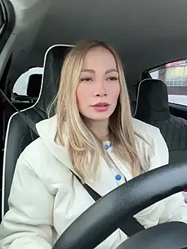 LavenderHot online show from February 13, 2025, 2:12 am