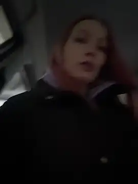 Snapshot of LavenderHot chatting on February 12, 2026, 2:44 am LavenderHot online show from February 12, 2026, 2:44 am