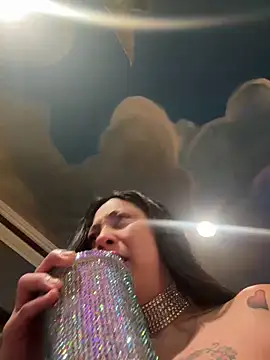 Gin4Cole online show from January 1, 2025, 7:52 am