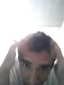 EIGUAP00 online show from January 31, 2025, 6:03 pm