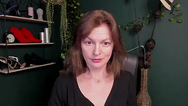 Snapshot of VivianWILD chatting on March 10, 2025, 7:00 am VivianWILD online show from March 10, 2025, 7:00 am