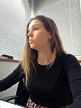 lucie mehott online show from March 13, 2026, 12:54 pm