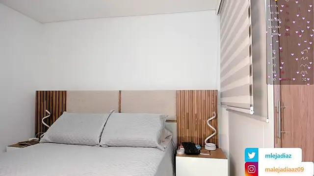 Snapshot of MalejaDiaz_ chatting on September 29, 2025, 9:53 pm MalejaDiaz online show from September 29, 2025, 9:53 pm