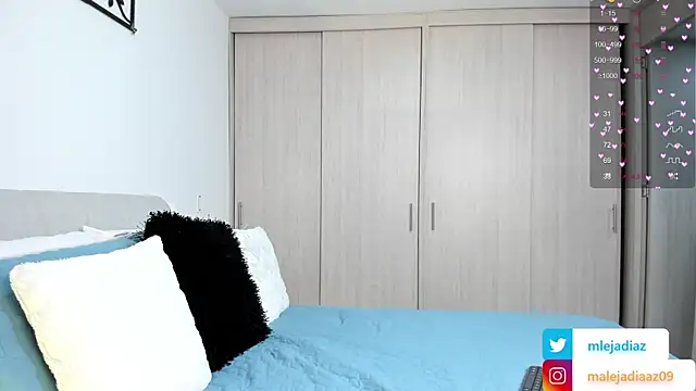 Snapshot of MalejaDiaz_ chatting on March 15, 2025, 3:27 pm MalejaDiaz online show from March 15, 2025, 3:27 pm