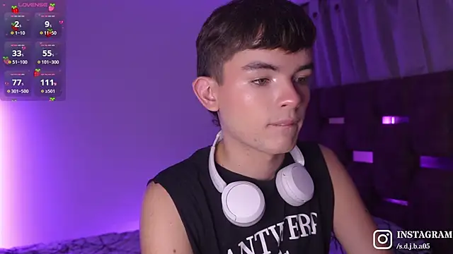 Angelo 018 online show from September 9, 2025, 4:22 am