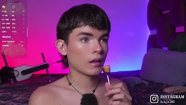 Angelo 018 online show from November 8, 2025, 7:12 am