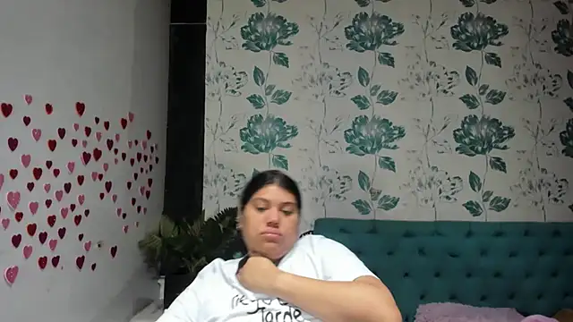 LindaBreeS online show from March 16, 2025, 1:06 pm