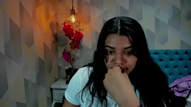 LindaBreeS online show from March 7, 2026, 4:56 pm