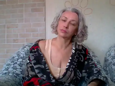 Lorie Carrie online show from May 30, 2026, 7:47 am