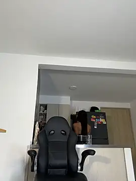 valeng doll online show from February 26, 2026, 3:50 am