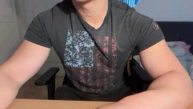 jungcock3210 online show from March 26, 2026, 5:39 am