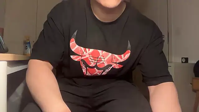 jungcock3210 online show from February 8, 2026, 6:05 pm