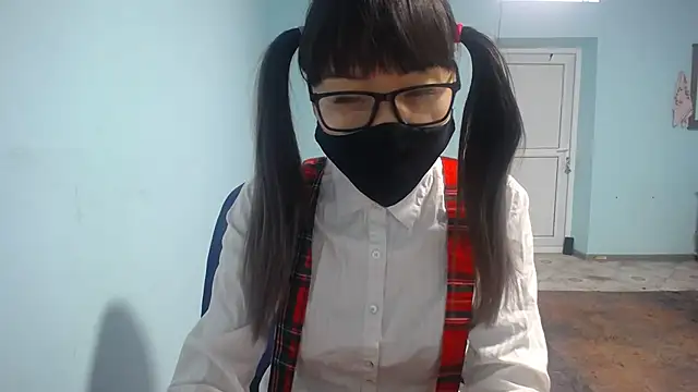 elllaaxx online show from September 18, 2025, 3:42 am