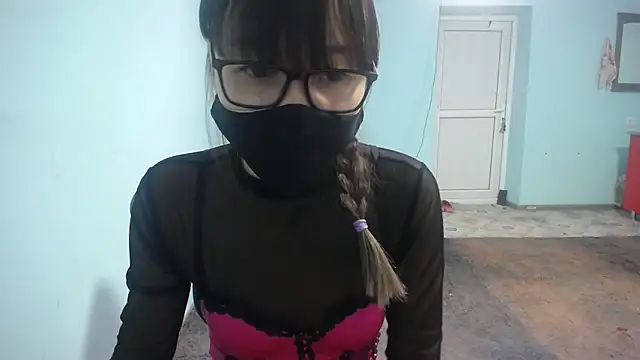 elllaaxx online show from October 25, 2025, 4:44 am