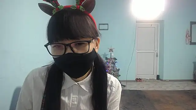 elllaaxx online show from January 8, 2026, 4:29 am